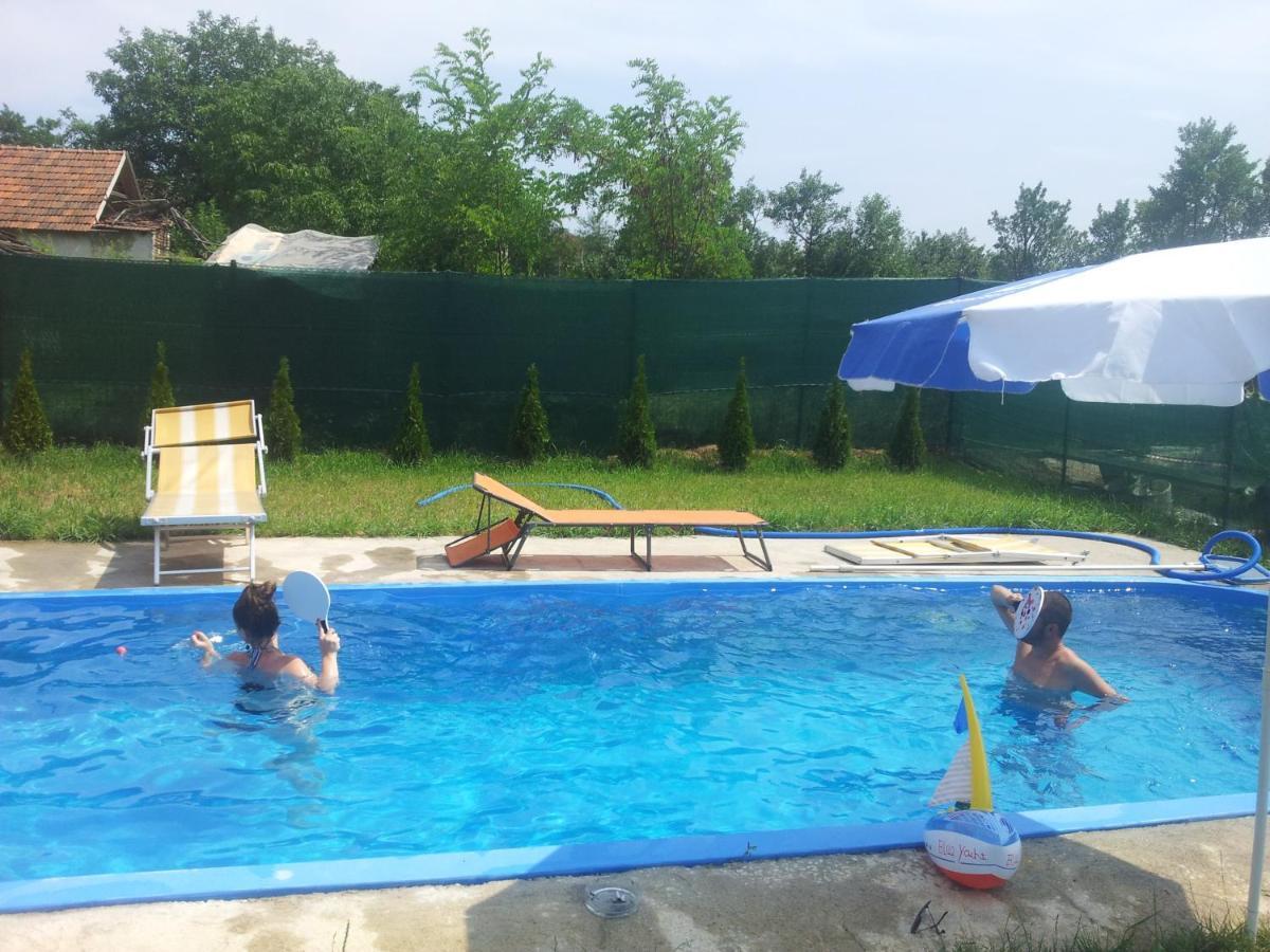 Villa Casa din Vie, piscină încălzită, întreaga locație la 15min de centrul orașului Oradea Extérieur photo